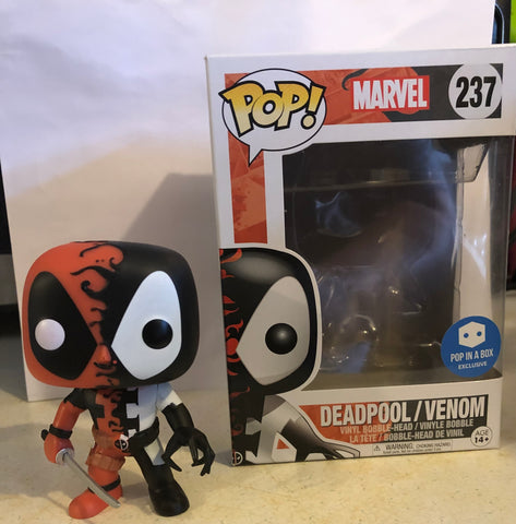 Deadpool/Venom (Marvel) - Destination Retro