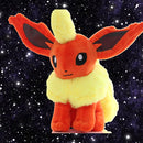 PLUSH - FLAREON (20CM) - POKEMON - Destination Retro